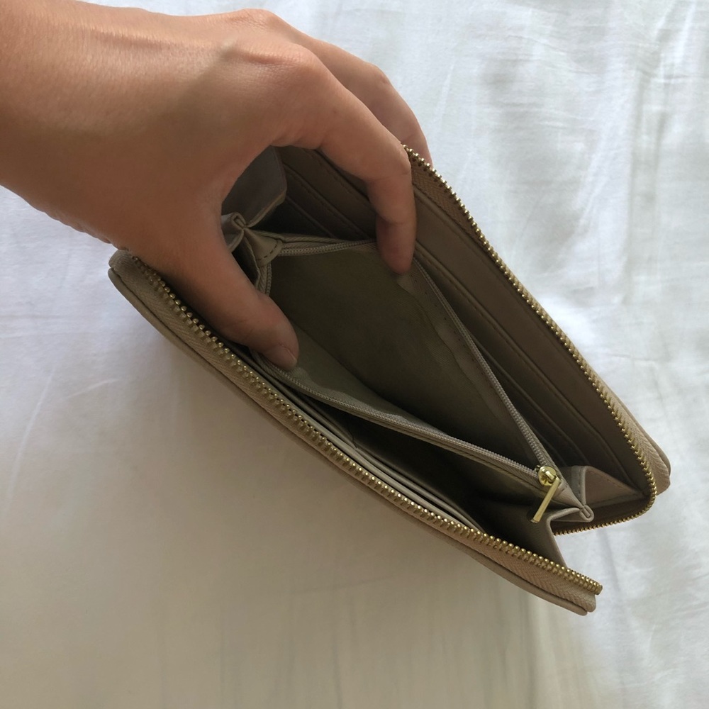 Target Wallet - Picture 3 of 3